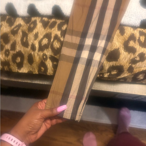 Burberry Tan and Black Check Leggings - Picture 5 of 7